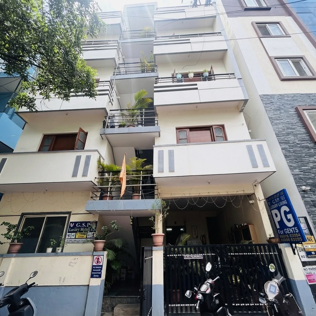 GSP Luxury Living PG Premium Room with modern furnishing and comfortable bed in Ejipura Bengaluru